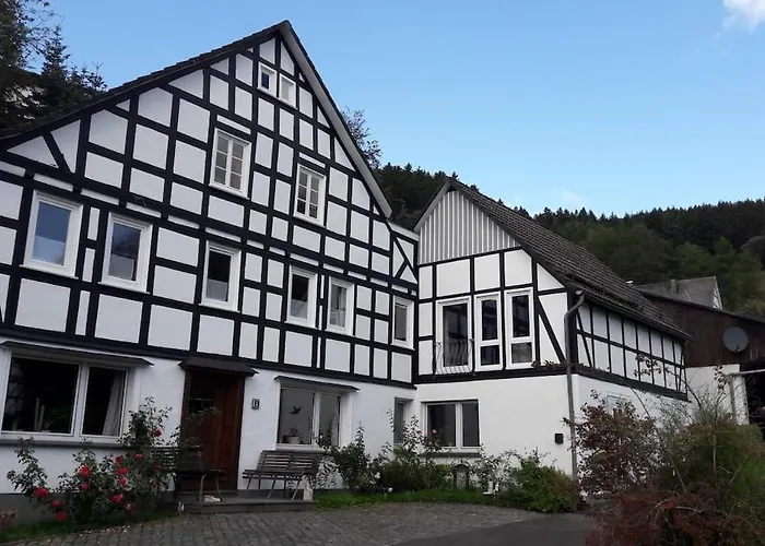 Paradiesken Am Berg Apartman *